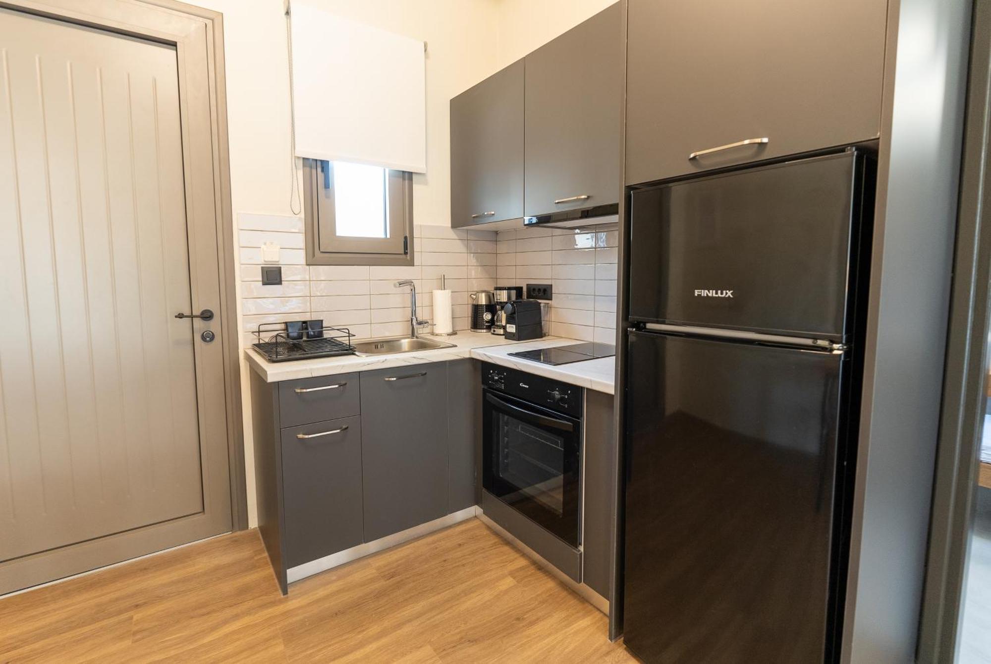 Ithaca Residence Ваті Екстер'єр фото