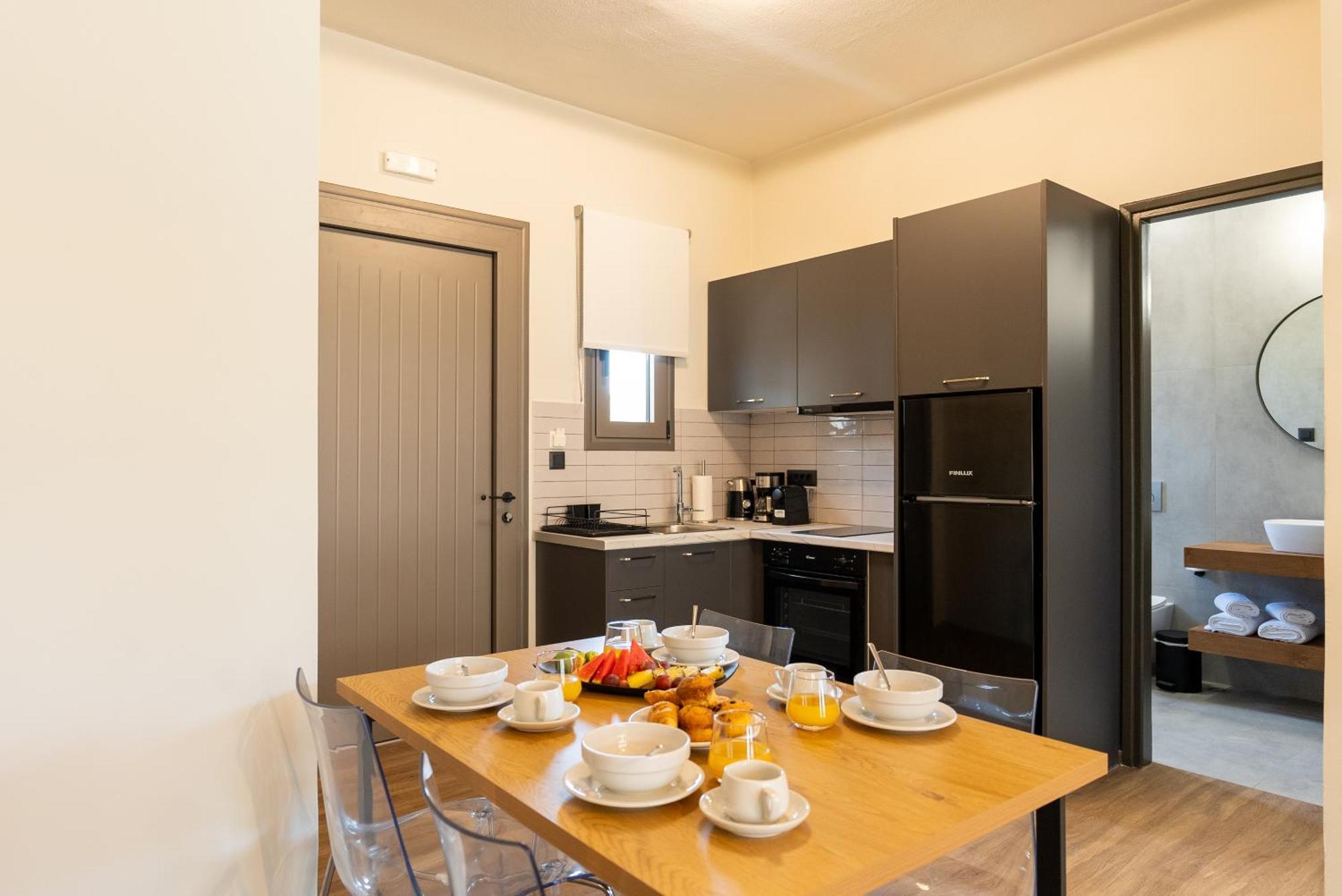 Ithaca Residence Ваті Екстер'єр фото