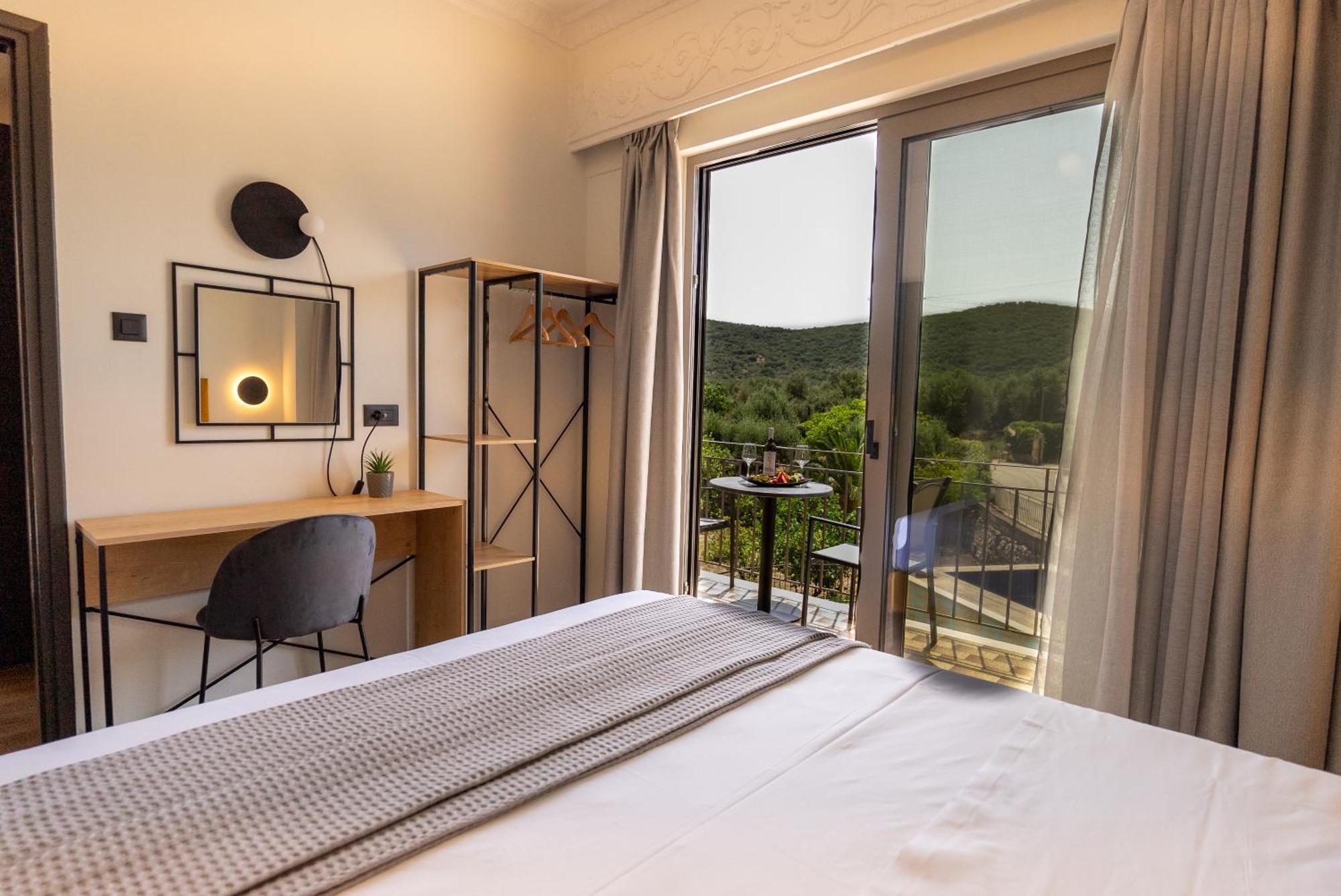 Ithaca Residence Ваті Екстер'єр фото