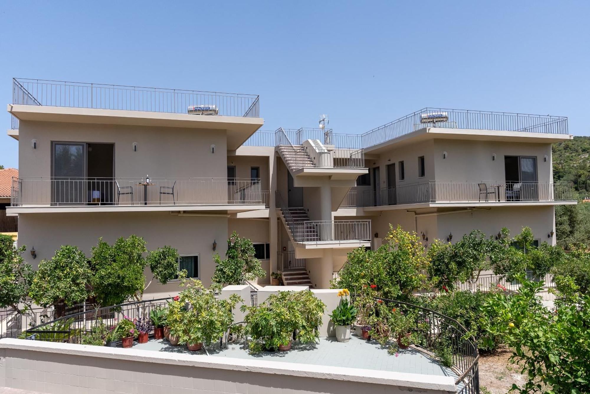 Ithaca Residence Ваті Екстер'єр фото